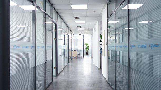 多方位的人文關(guān)懷